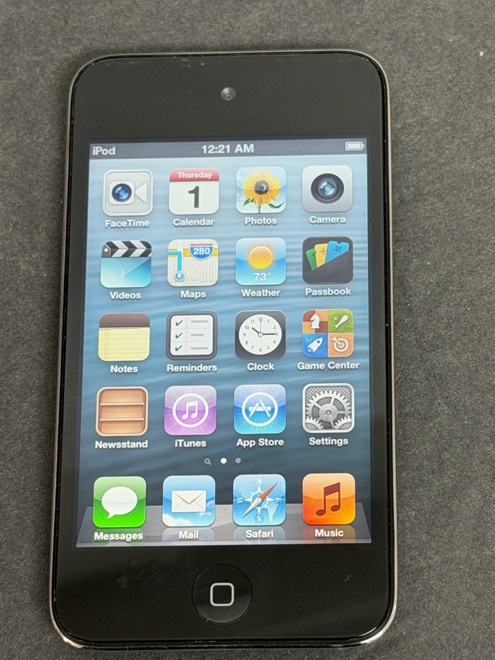 Excellent 2011, IPod touch 4th Gen. 8GB MC540LL/A Model: A1367